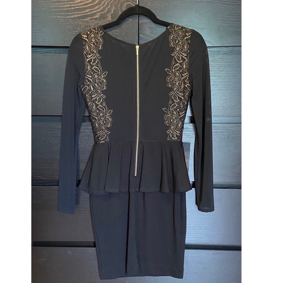 NWT bebe lace trim sheer ponte peplum dress ✨ - Picture 5 of 8